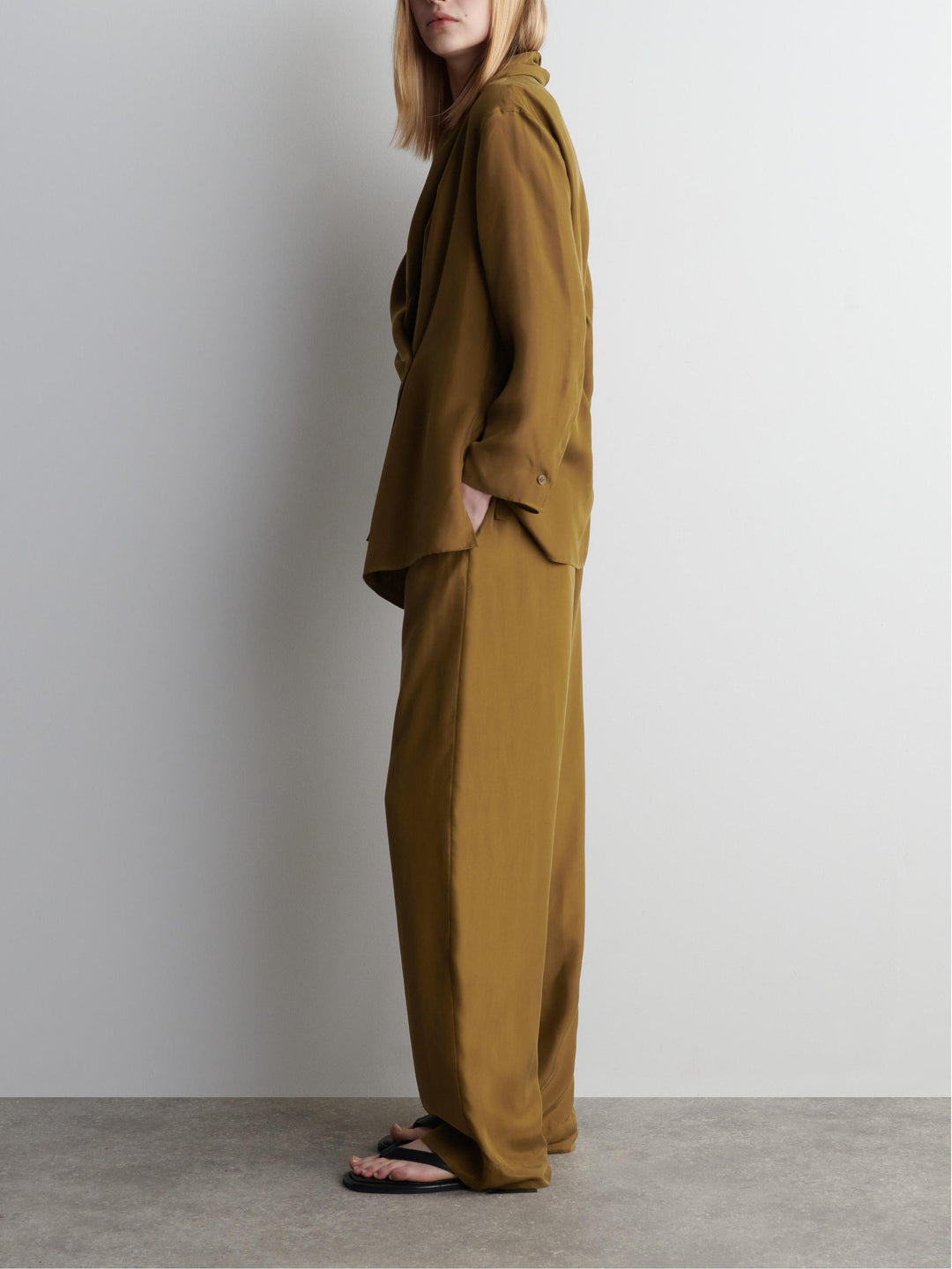 Shawl Lapel Blazer & Pants Set – Women’s Tailored Suit