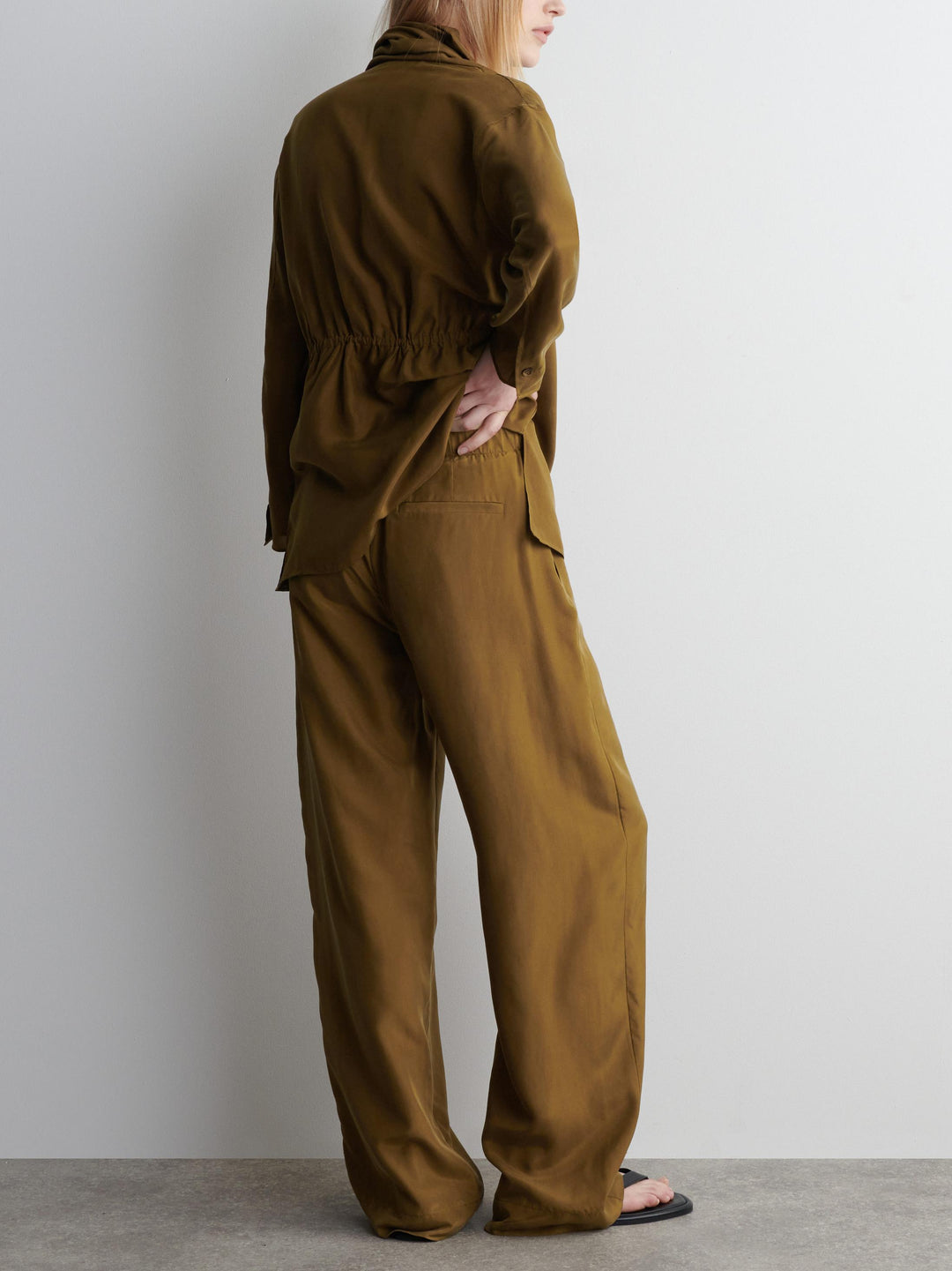 Shawl Lapel Blazer & Pants Set – Women’s Tailored Suit